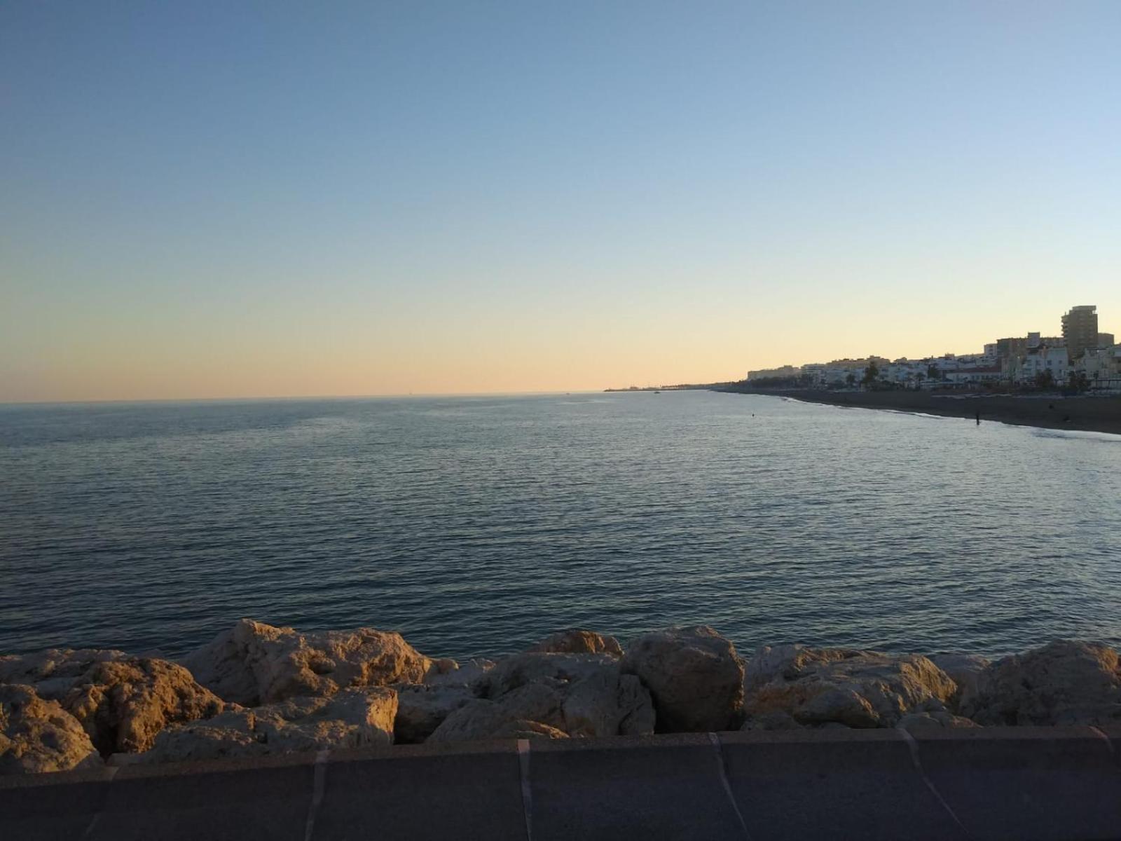 Nuevo Roca Chica, Primera Linea Playa,Torremolinos Exterior photo