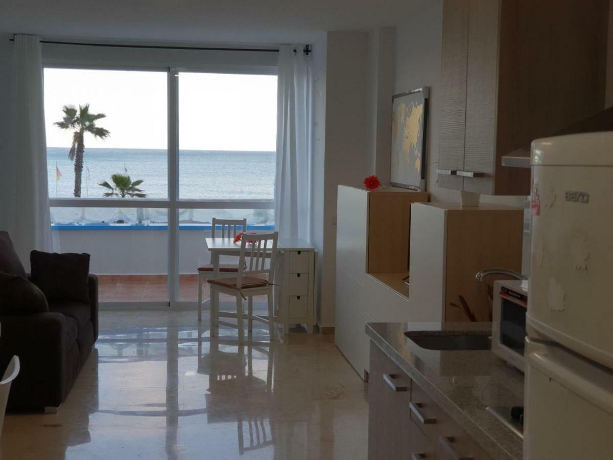 Nuevo Roca Chica, Primera Linea Playa,Torremolinos Exterior photo